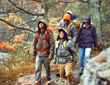 15 Fall Color Hikes in Wisconsin, From Easy to Challenging
